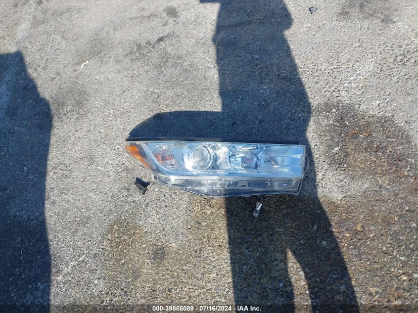 2018 Toyota Highlander Le VIN: 5TDZARFH4JS033510 Lot: 39858089