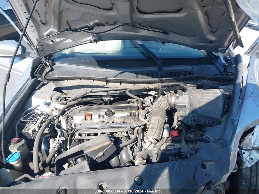 2011 Honda Accord Exl VIN: 1HGCP2F83BA061617 Lot: 39858094