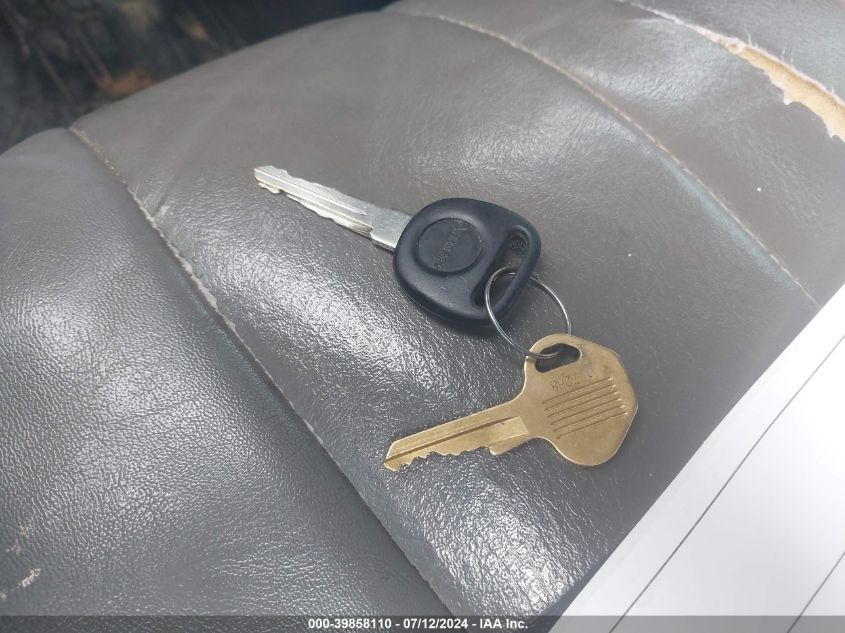 2004 Chevrolet Express VIN: 1GCHG35U441109315 Lot: 39858110