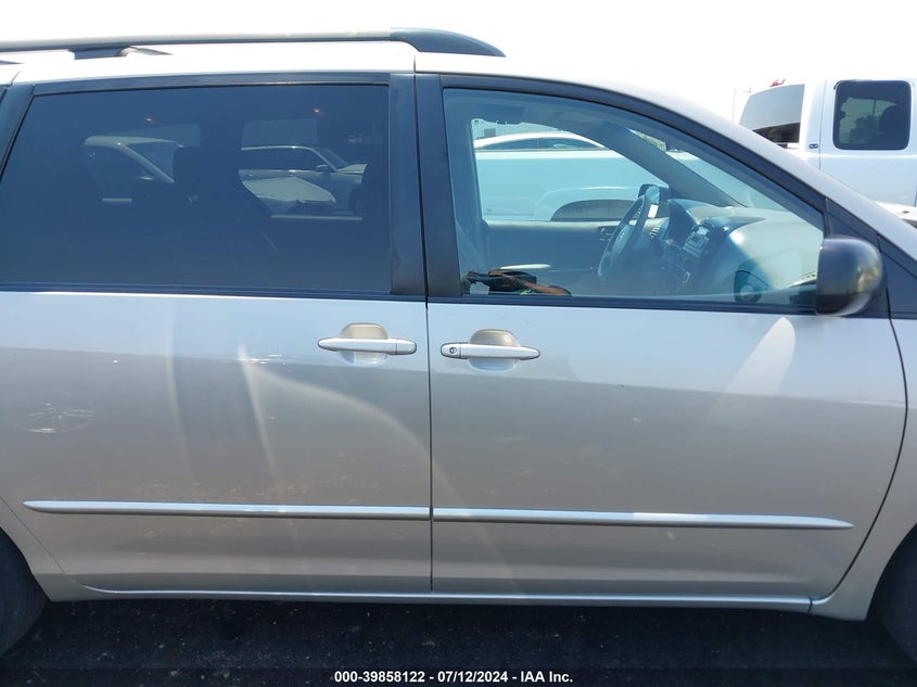 2005 Toyota Sienna Le VIN: 5TDZA23C45S374833 Lot: 39858122