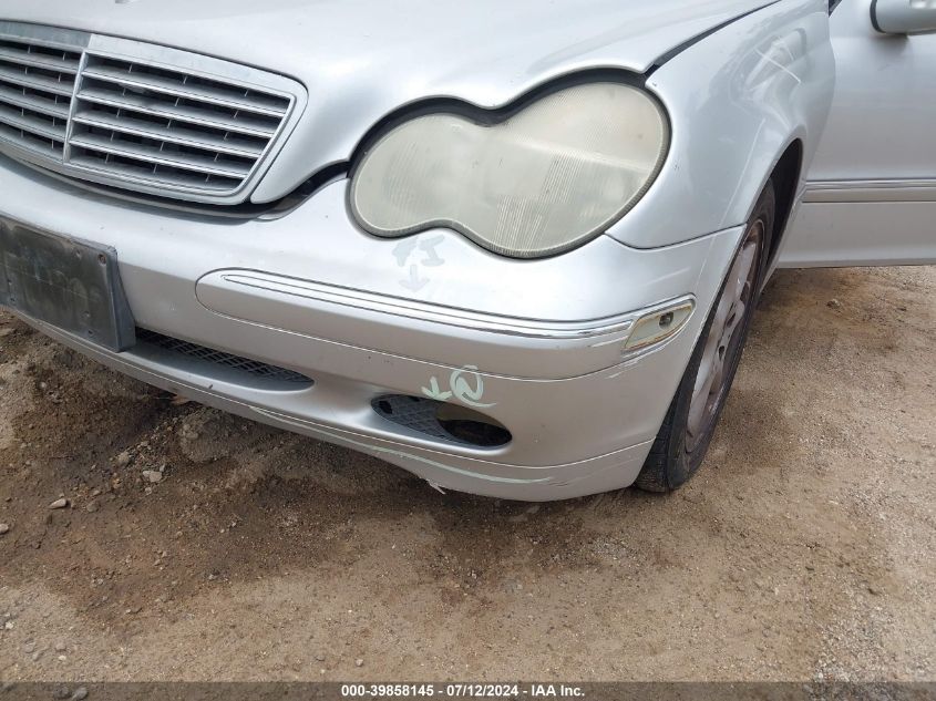 2004 Mercedes-Benz C 240 VIN: WDBRF61J14A565193 Lot: 39858145