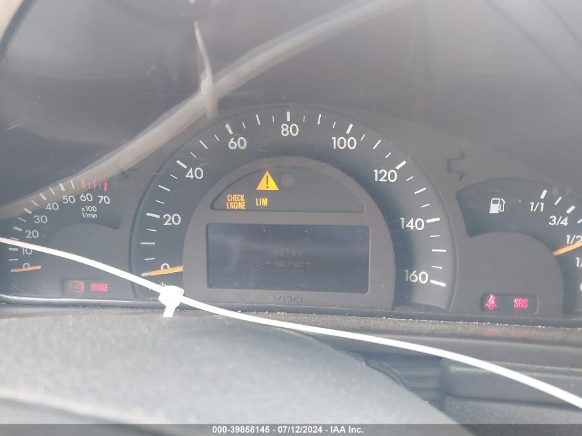 2004 Mercedes-Benz C 240 VIN: WDBRF61J14A565193 Lot: 39858145