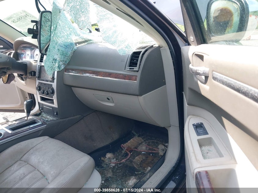 2010 Chrysler 300C Awd VIN: 2C3CK6CT9AH161867 Lot: 39858628