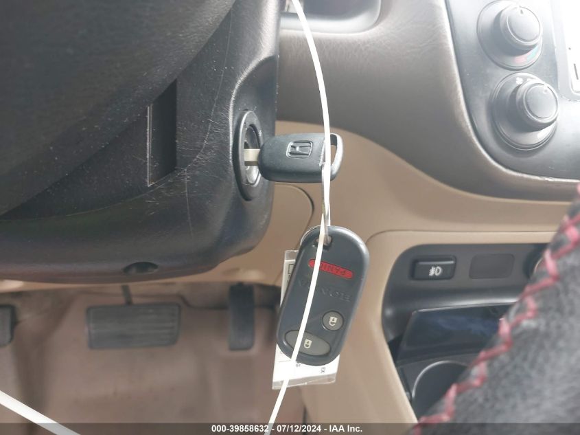 2003 Honda Civic Ex VIN: 1HGEM22983L038310 Lot: 39858632