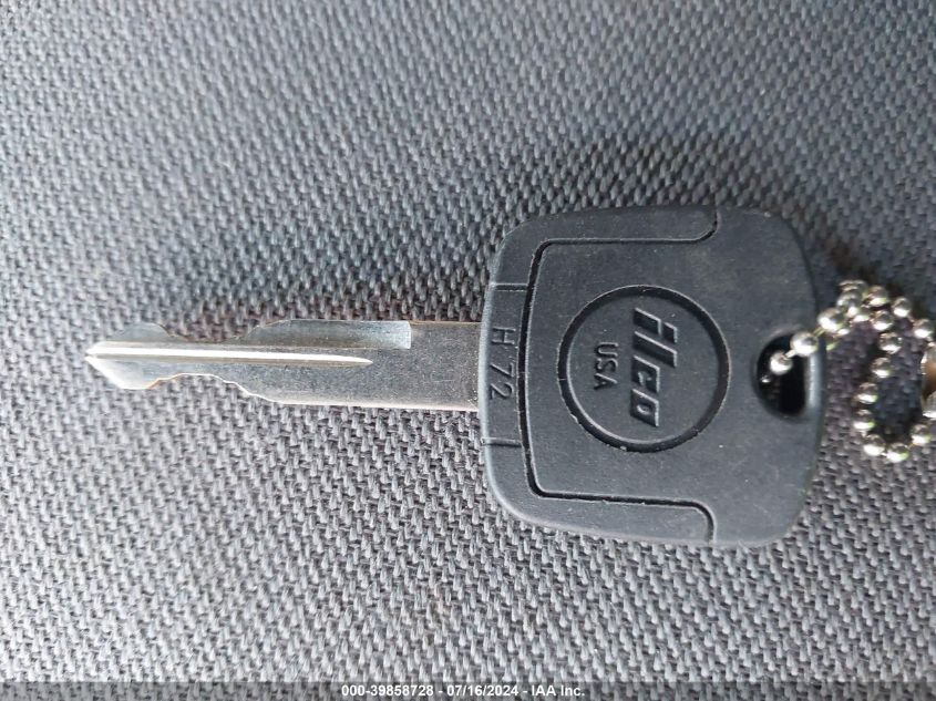 2001 Ford F-150 Lariat/Xl/Xlt VIN: 2FTRX18LX1CA33475 Lot: 39858728