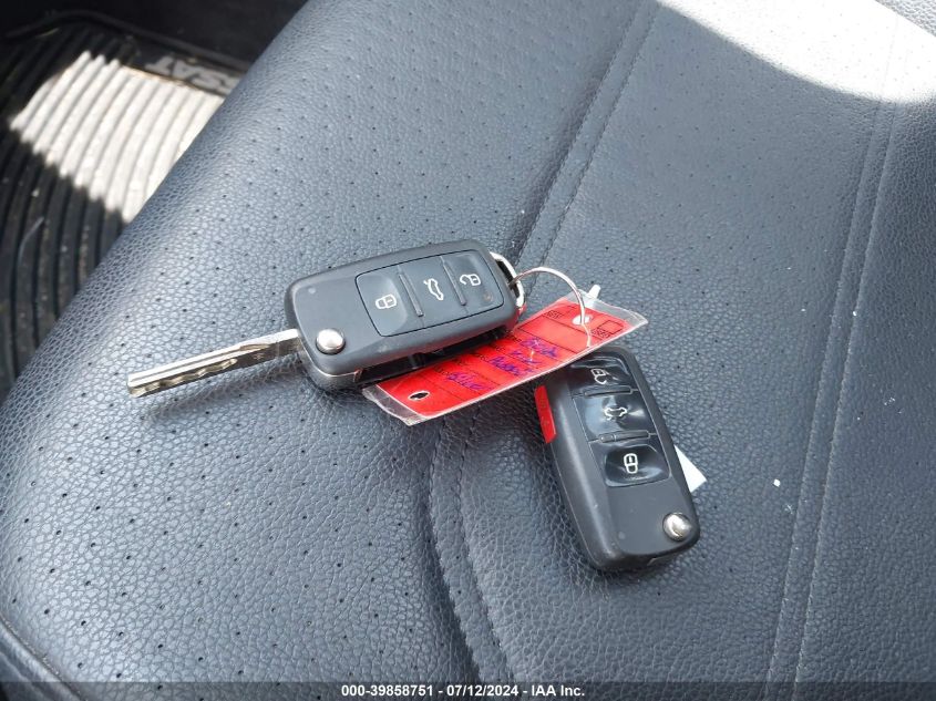 2012 Volkswagen Passat 2.5L Se VIN: 1VWBP7A35CC064153 Lot: 39858751