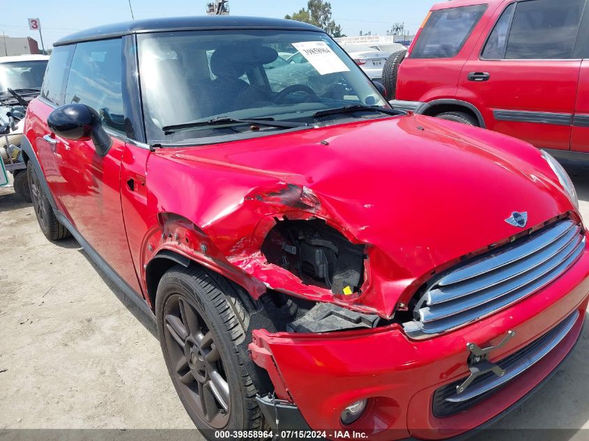 2011 Mini Cooper VIN: WMWSU3C50BT098869 Lot: 39858964