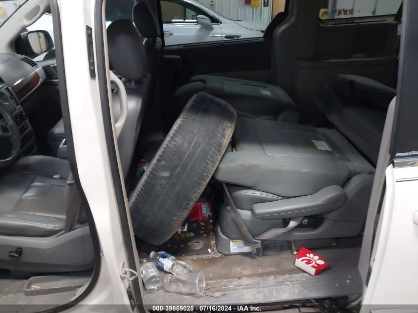 2009 Chrysler Town & Country Touring VIN: 2A8HR54149R624727 Lot: 39859025