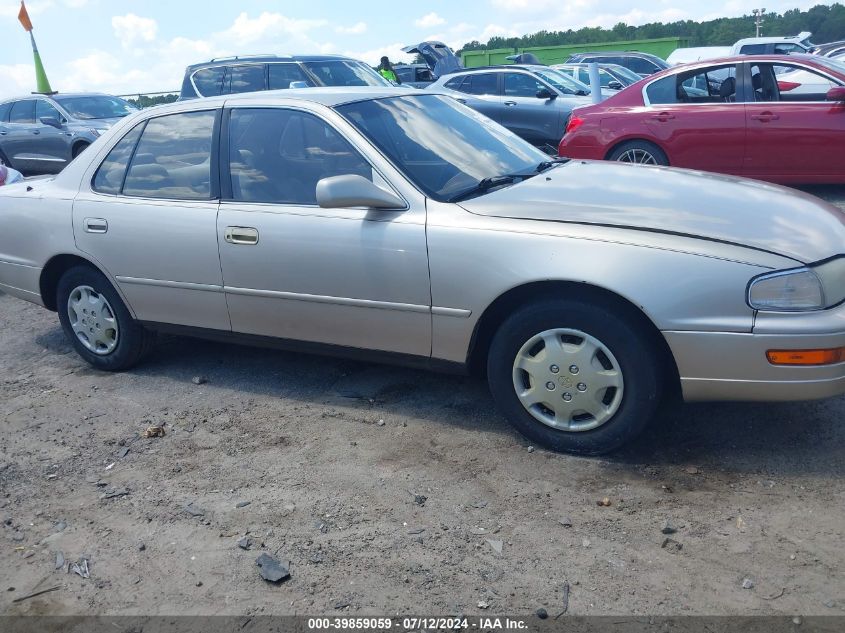 1993 Toyota Camry Le VIN: 4T1SK12E0PU169788 Lot: 39859059