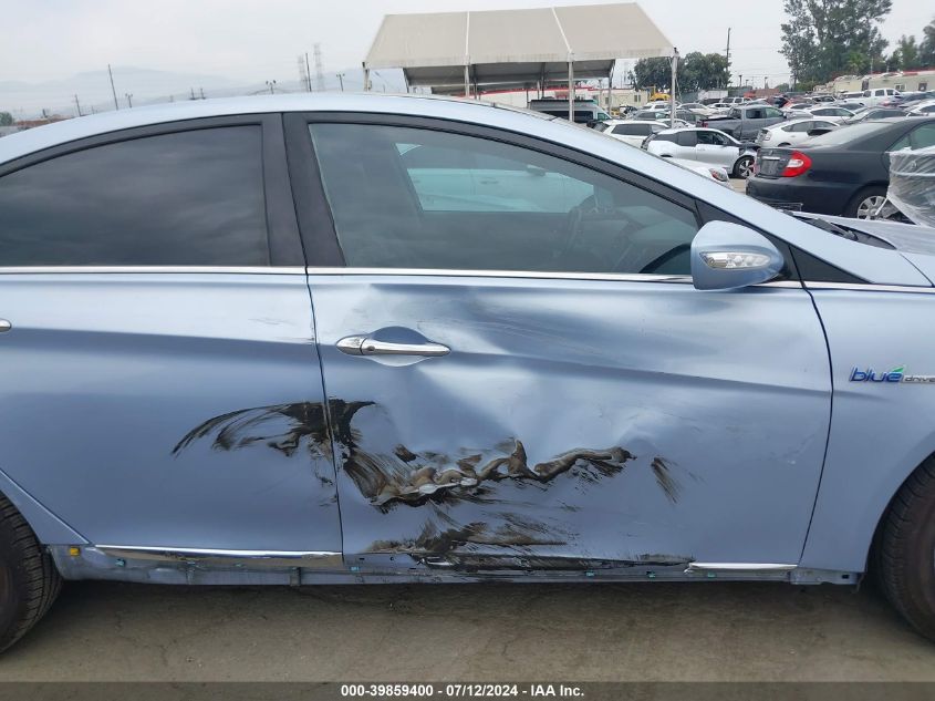 2013 Hyundai Sonata Hybrid Limited VIN: KMHEC4A43DA076085 Lot: 39859400