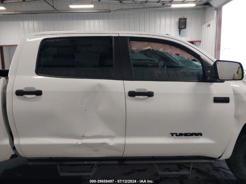 2019 Toyota Tundra Sr5 5.7L V8 VIN: 5TFDW5F16KX851971 Lot: 39859497