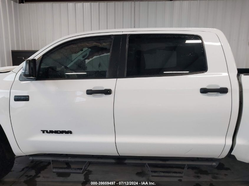 2019 Toyota Tundra Sr5 5.7L V8 VIN: 5TFDW5F16KX851971 Lot: 39859497