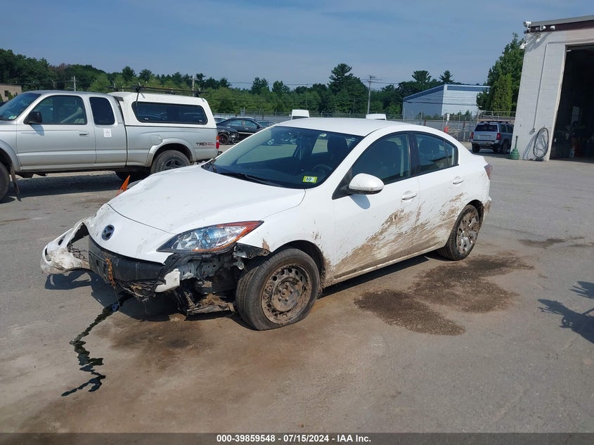 2013 MAZDA MAZDA3 I SPORT - JM1BL1UP0D1824397