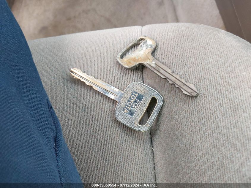 2000 Toyota Camry Ce VIN: 4T1BG22K6YU990487 Lot: 39859554