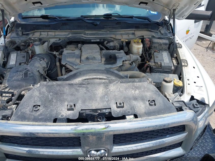 2017 Ram 5500 Chassis Tradesman/Slt/Laramie VIN: 3C7WRNFLXHG727722 Lot: 39859777