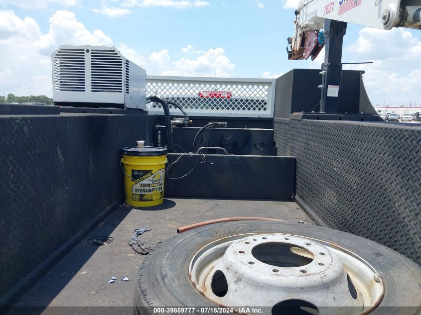 2017 Ram 5500 Chassis Tradesman/Slt/Laramie VIN: 3C7WRNFLXHG727722 Lot: 39859777