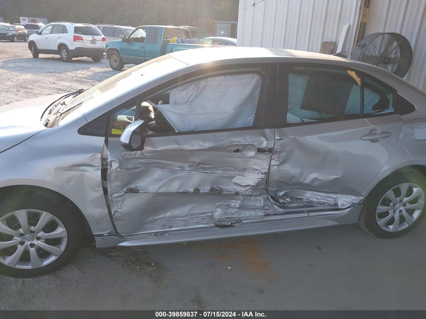 2022 TOYOTA COROLLA LE - 5YFEPMAE6NP375360