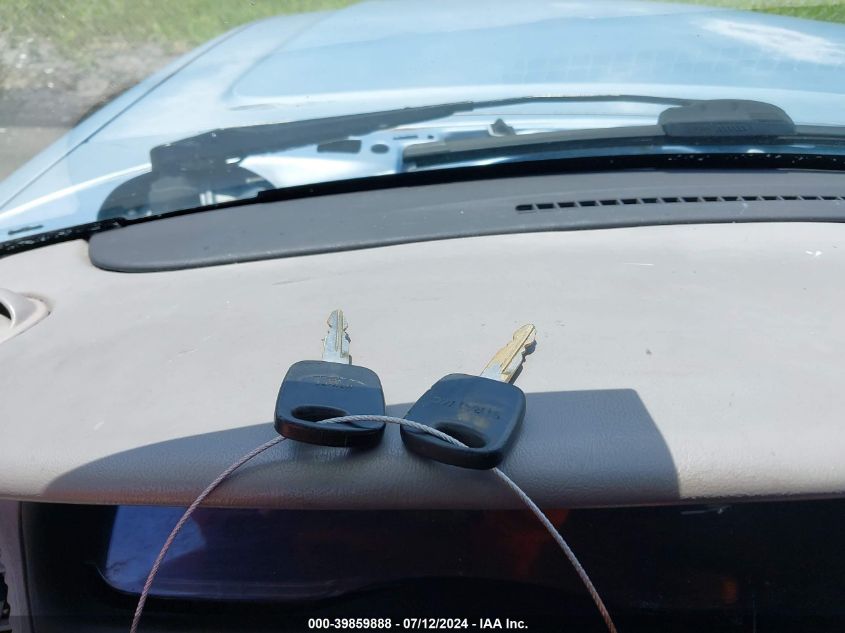 1998 Ford Explorer Sport VIN: 1FMYU22E0WUB66298 Lot: 39859888