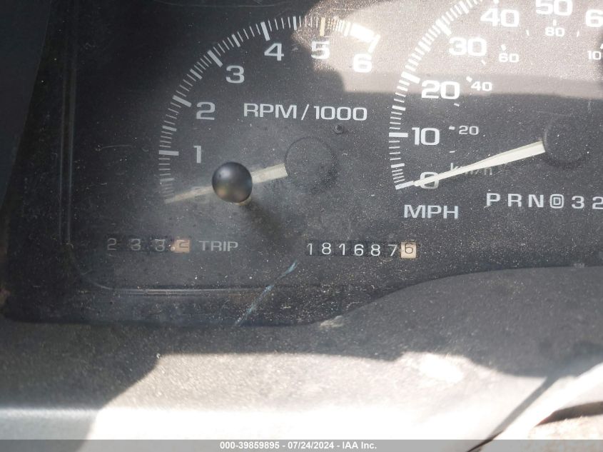 1996 Chevrolet Gmt-400 C1500 VIN: 2GCEC19R3T1192575 Lot: 39859895