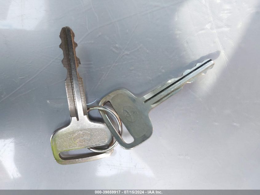 2004 Toyota Tacoma VIN: 5TEVL52NX4Z397340 Lot: 39859917