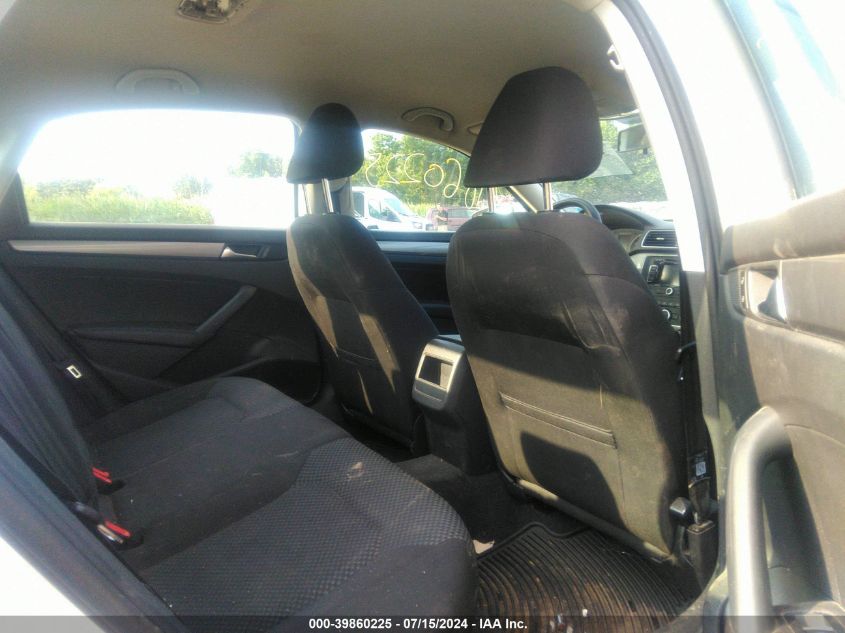 2012 Volkswagen Passat 2.5L S VIN: 1VWAP7A32CC017111 Lot: 39860225