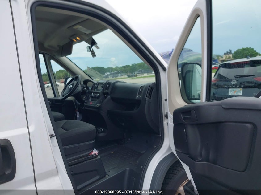 2017 Ram Promaster 2500 High Roof 159 Wb VIN: 3C6TRVDGXHE528050 Lot: 39860395