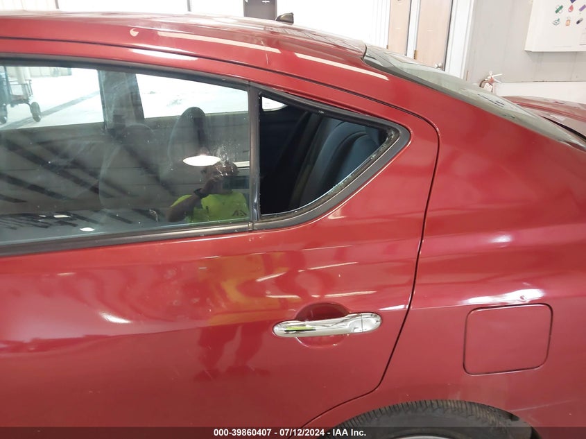 2019 Nissan Versa 1.6 Sv VIN: 3N1CN7AP3KL818835 Lot: 39860407