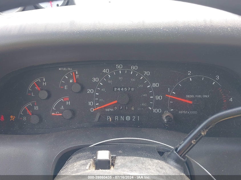 2000 Ford F250 Super Duty VIN: 1FTNX21F5YEB57098 Lot: 39860435