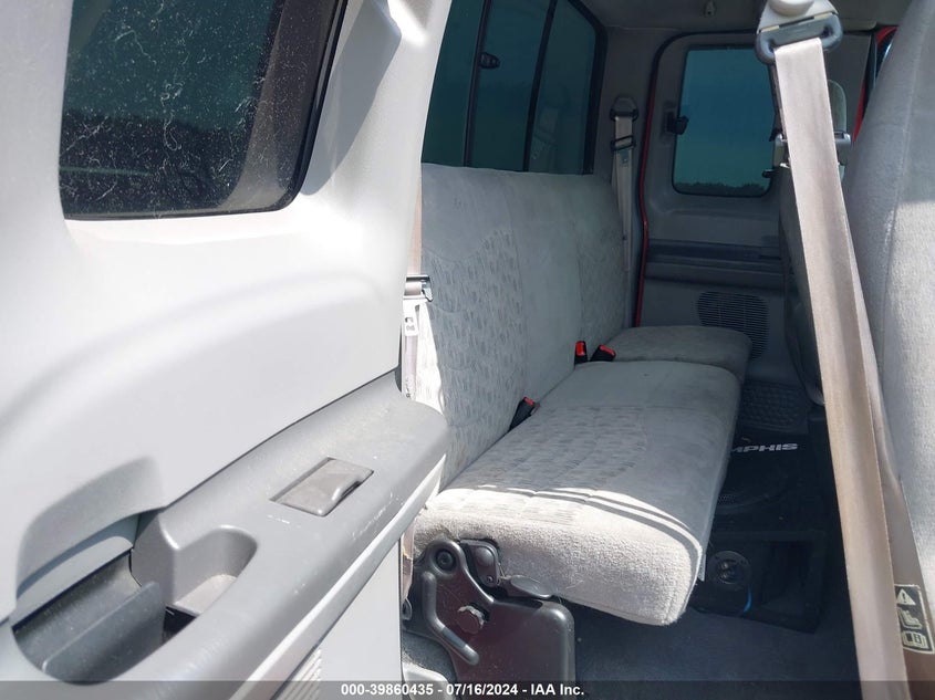 2000 Ford F250 Super Duty VIN: 1FTNX21F5YEB57098 Lot: 39860435