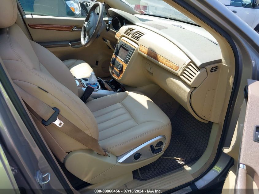 2009 Mercedes-Benz R 350 4Matic VIN: 4JGCB65EX9A090470 Lot: 39860456