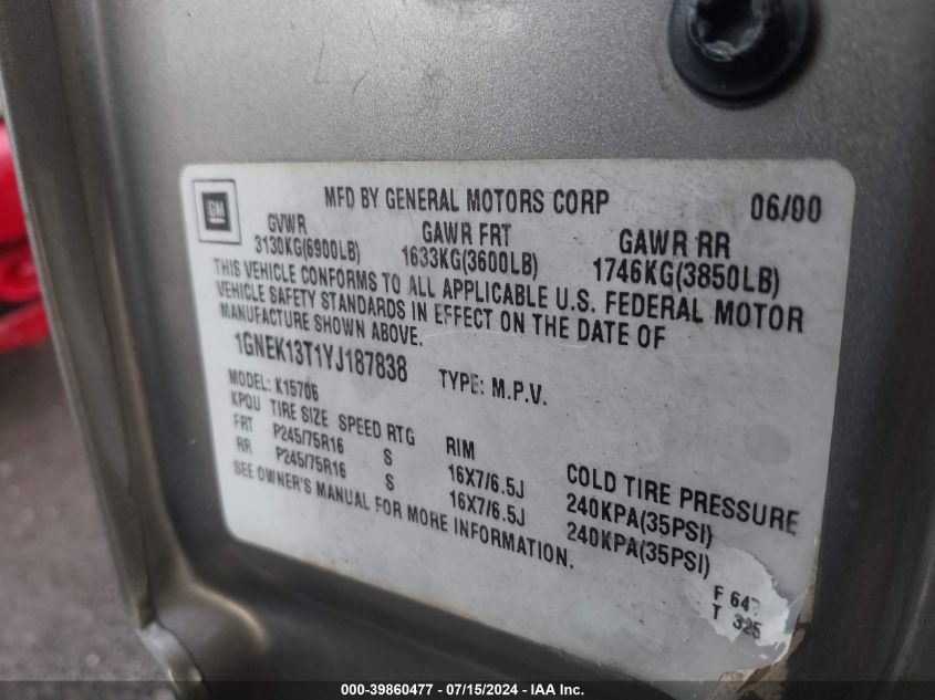 2000 Chevrolet Tahoe K1500 VIN: 1GNEK13T1YJ187838 Lot: 39860477