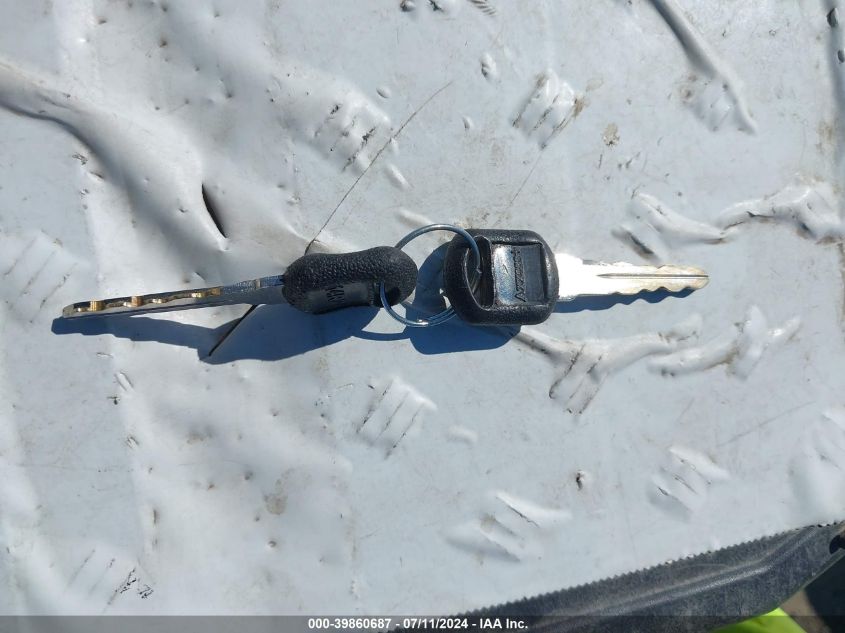 1996 Chevrolet Gmt-400 C1500 VIN: 1GCEC14W3TZ157040 Lot: 39860687