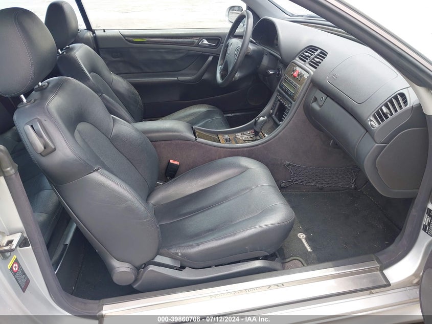 2002 Mercedes-Benz Clk 430 VIN: WDBLK70G62T113092 Lot: 39860708