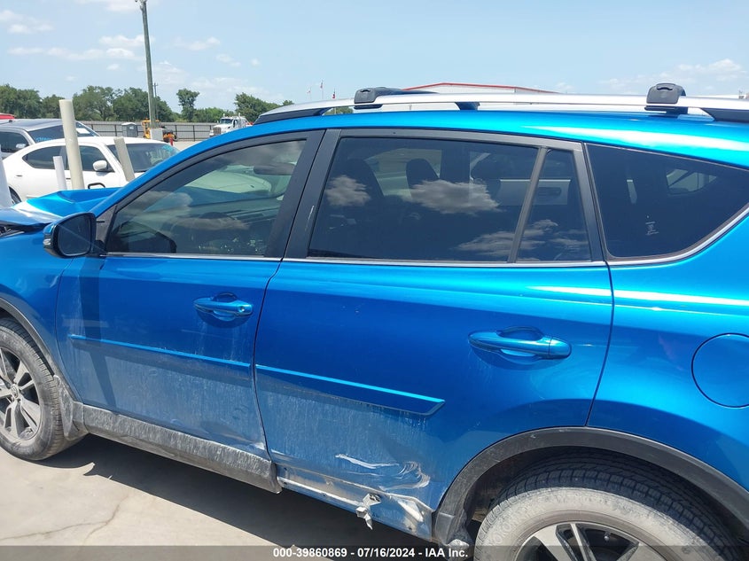 2017 TOYOTA RAV4 XLE - JTMWFREV0HJ147460