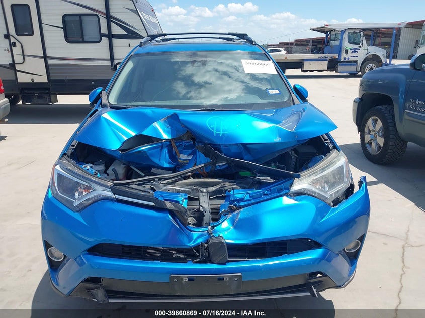 2017 TOYOTA RAV4 XLE - JTMWFREV0HJ147460