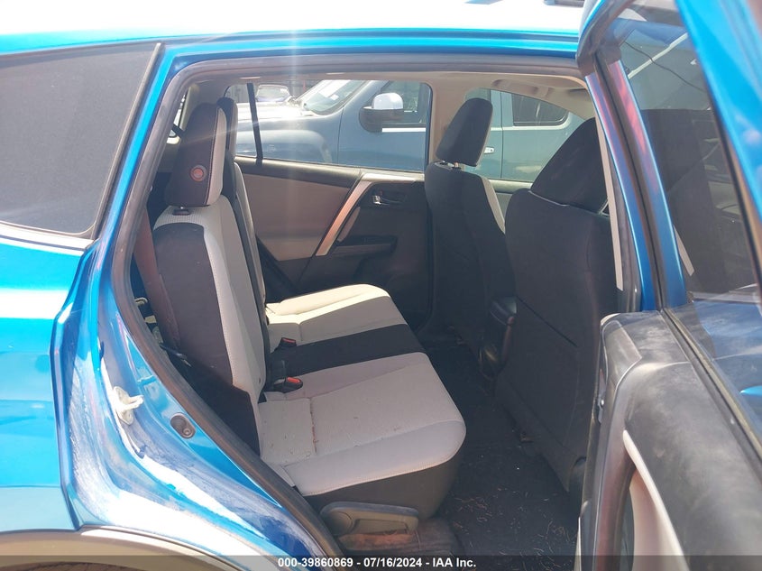 2017 TOYOTA RAV4 XLE - JTMWFREV0HJ147460