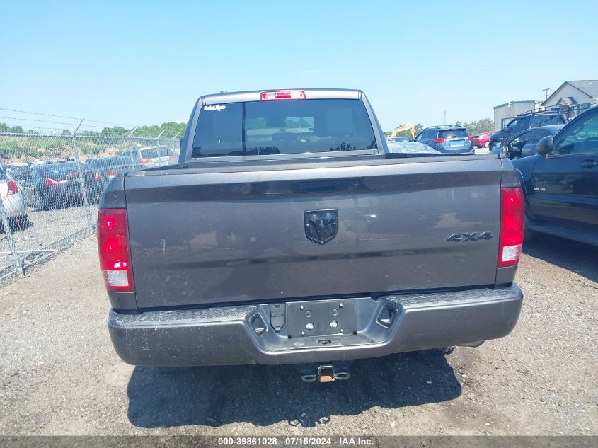 2019 Ram 1500 Classic Express Quad Cab 4X4 6'4 Box VIN: 1C6RR7FG8KS643253 Lot: 39861028