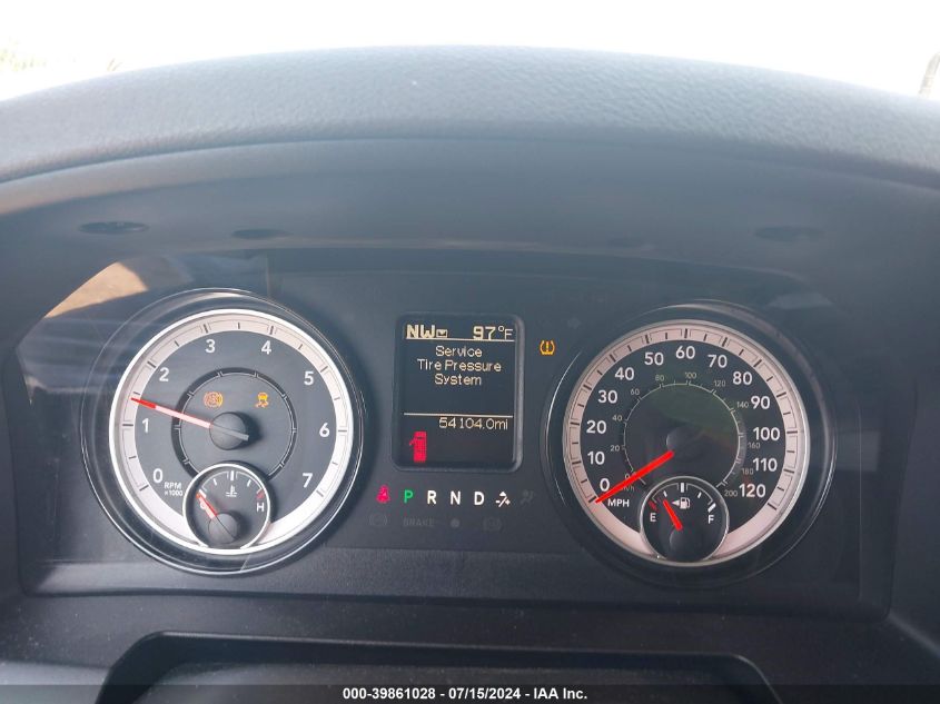 2019 Ram 1500 Classic Express Quad Cab 4X4 6'4 Box VIN: 1C6RR7FG8KS643253 Lot: 39861028