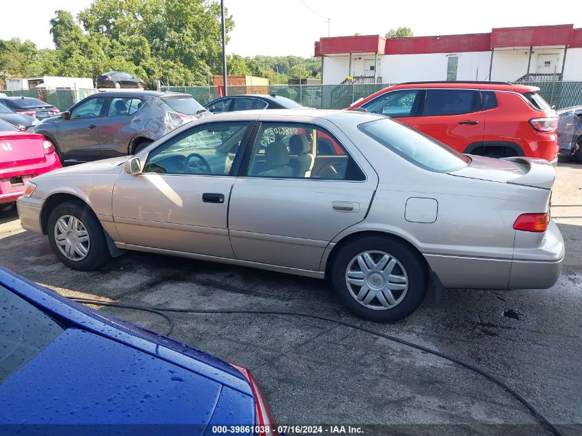 2000 Toyota Camry Le VIN: 4T1BG22K3YU978328 Lot: 39861038