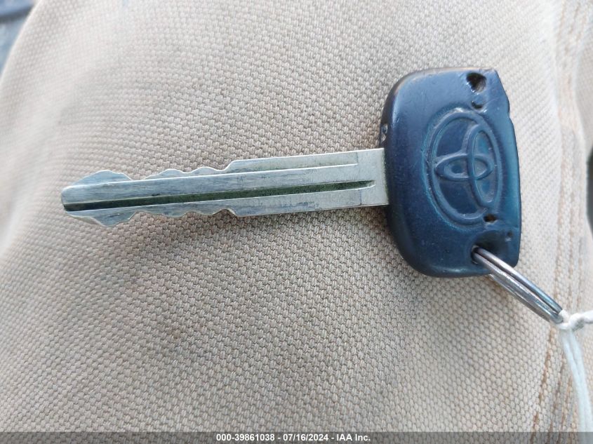 2000 Toyota Camry Le VIN: 4T1BG22K3YU978328 Lot: 39861038