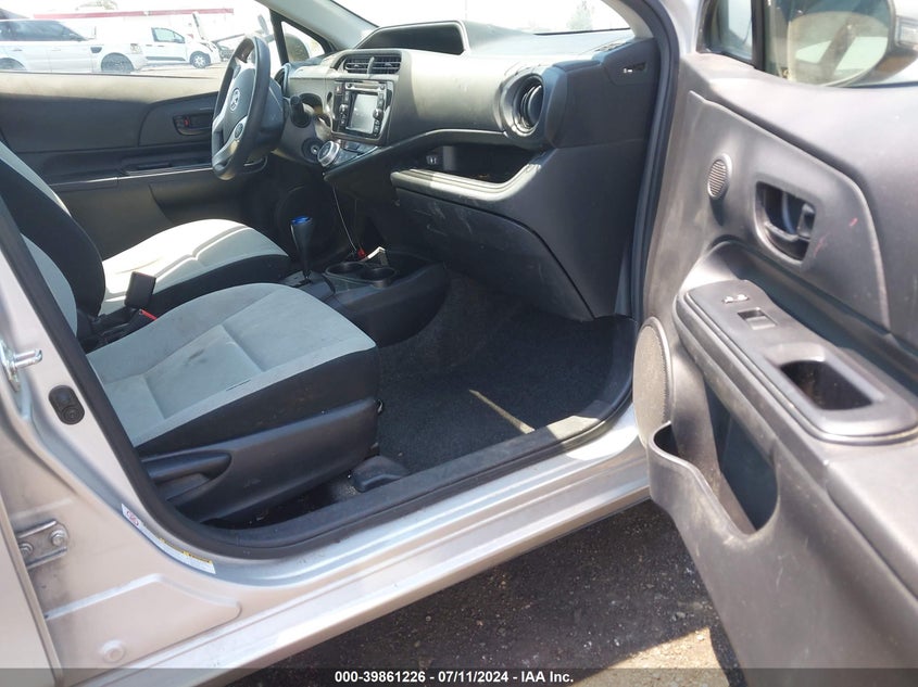 2015 Toyota Prius C One VIN: JTDKDTB35F1093056 Lot: 39861226