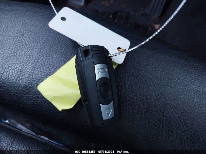 2011 BMW 328I VIN: WBAKE5C54BE573923 Lot: 39861250