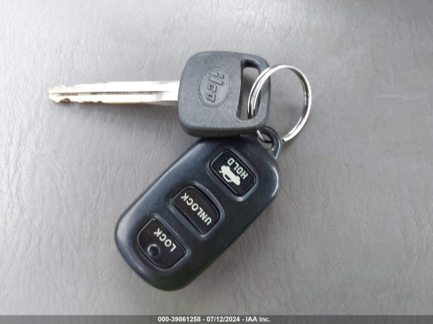 2005 Toyota Camry Le VIN: 4T1BE32K95U967213 Lot: 39861258