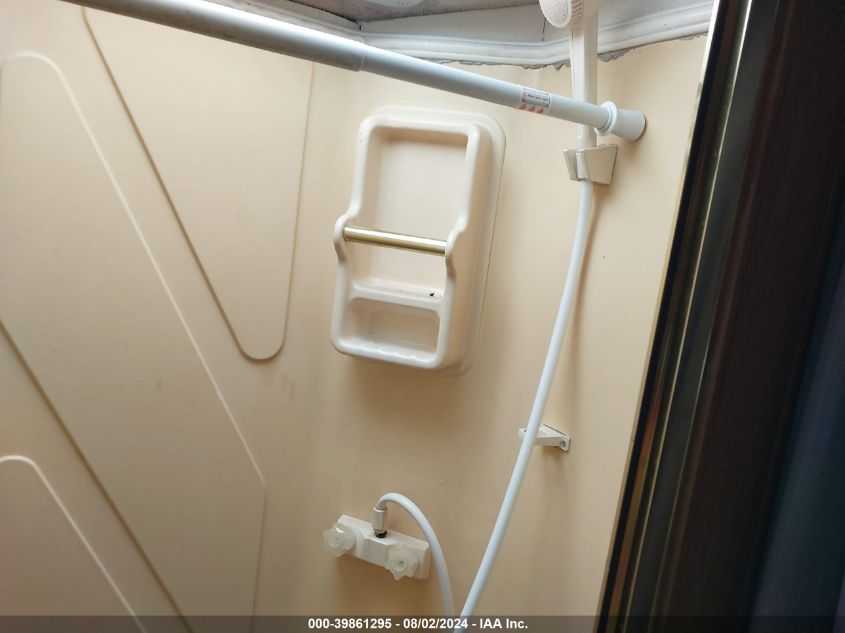 1999 Ford Econoline E450 Super Duty Cutwy Rv VIN: 1FDXE40S7XHA40043 Lot: 39861295