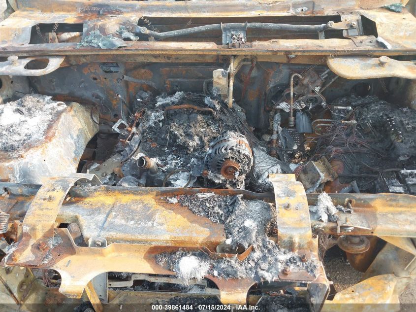 2003 Hummer H2 VIN: 5GRGN23U03H135946 Lot: 39861484