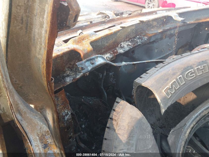 2003 Hummer H2 VIN: 5GRGN23U03H135946 Lot: 39861484