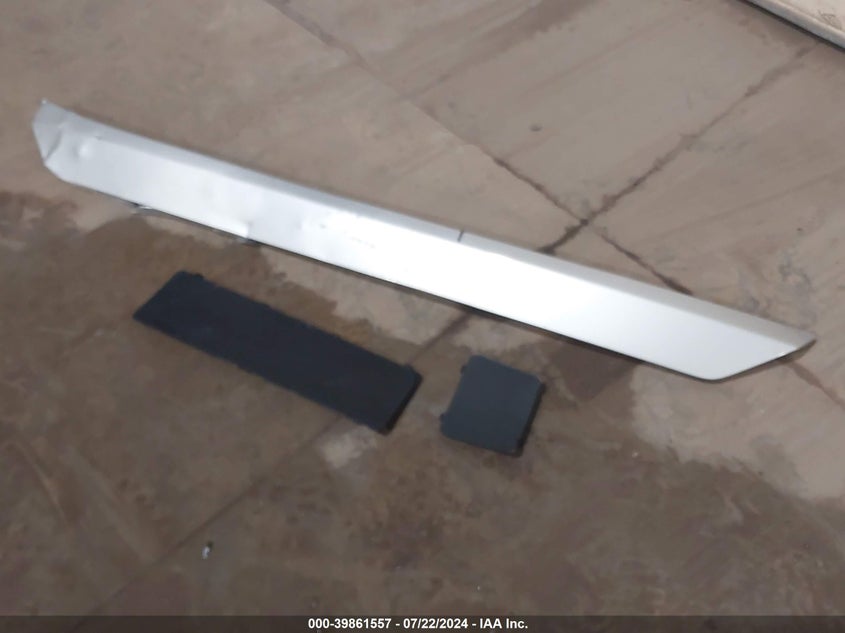 2016 TOYOTA RAV4 HYBRID LIMITED - JTMDJREV2GD023838