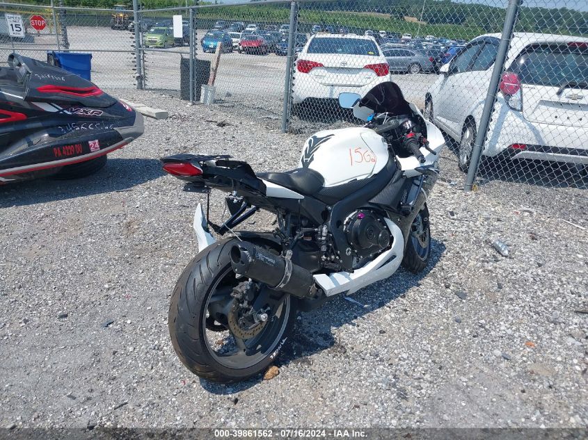 JF1GN7FA3B2102399 2011 Suzuki Gsxr 600