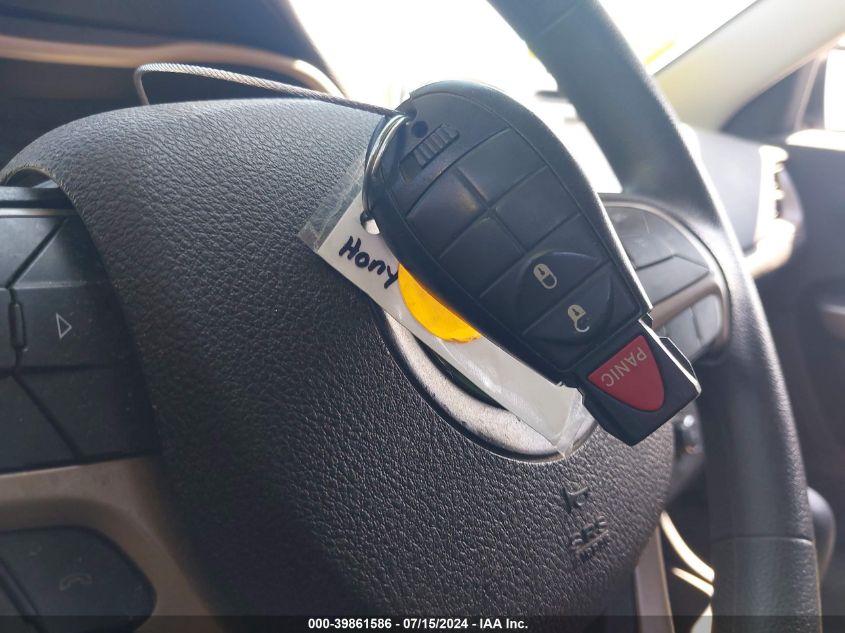 2018 Jeep Cherokee Latitude Fwd VIN: 1C4PJLCBXJD565585 Lot: 39861586