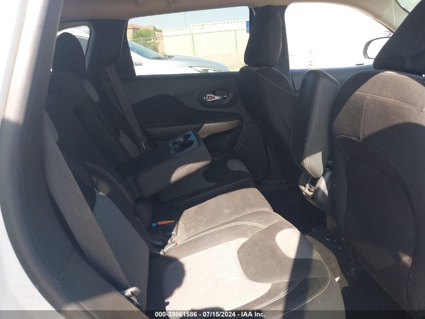 2018 Jeep Cherokee Latitude Fwd VIN: 1C4PJLCBXJD565585 Lot: 39861586